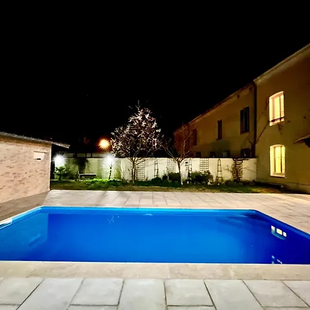 Maison Cosy Et Chic Plancy